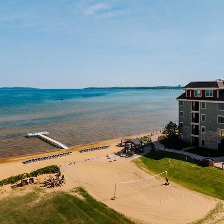 Tamarack Lodge Traverse City Exterior foto